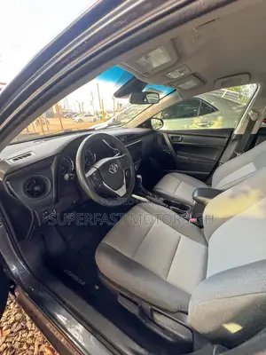 Toyota Corolla LE 4dr Sedan (1.8L 4cyl CVT) 2017 Gray