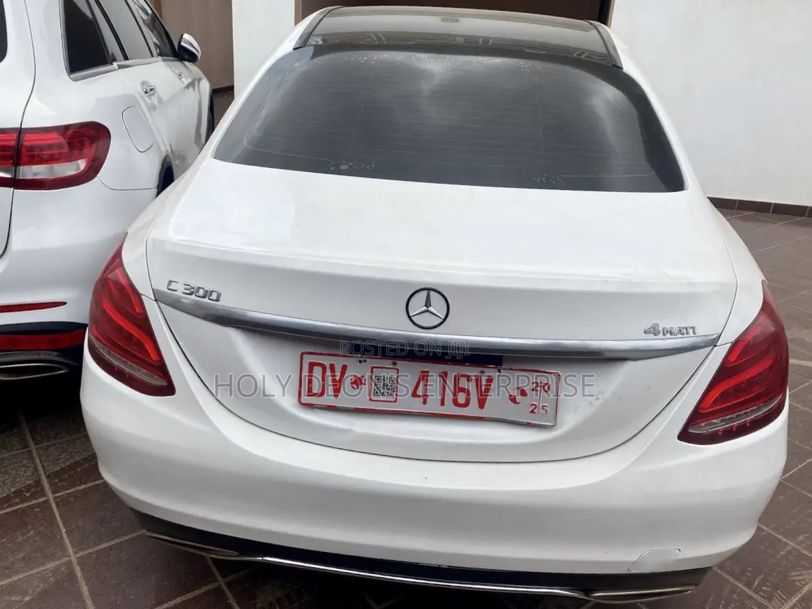 Mercedes-Benz C300 2020 White