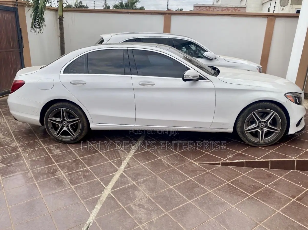 Mercedes-Benz C300 2020 White