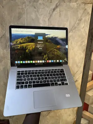 Laptop Apple MacBook Pro 2015 16GB Intel Core i7 SSD 256GB