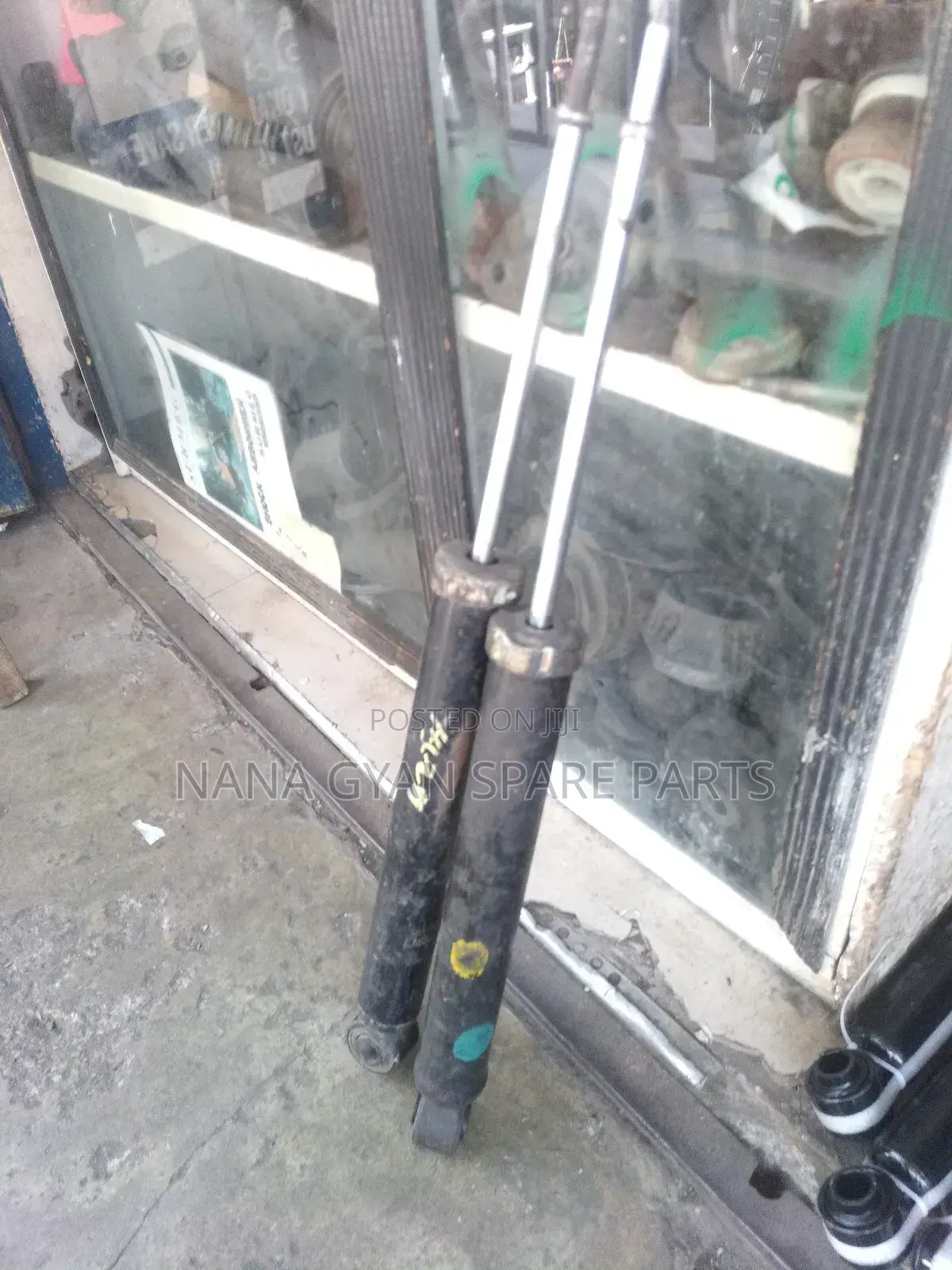 Hyundai Santa Fe 2005 Back Shocks Absorbers