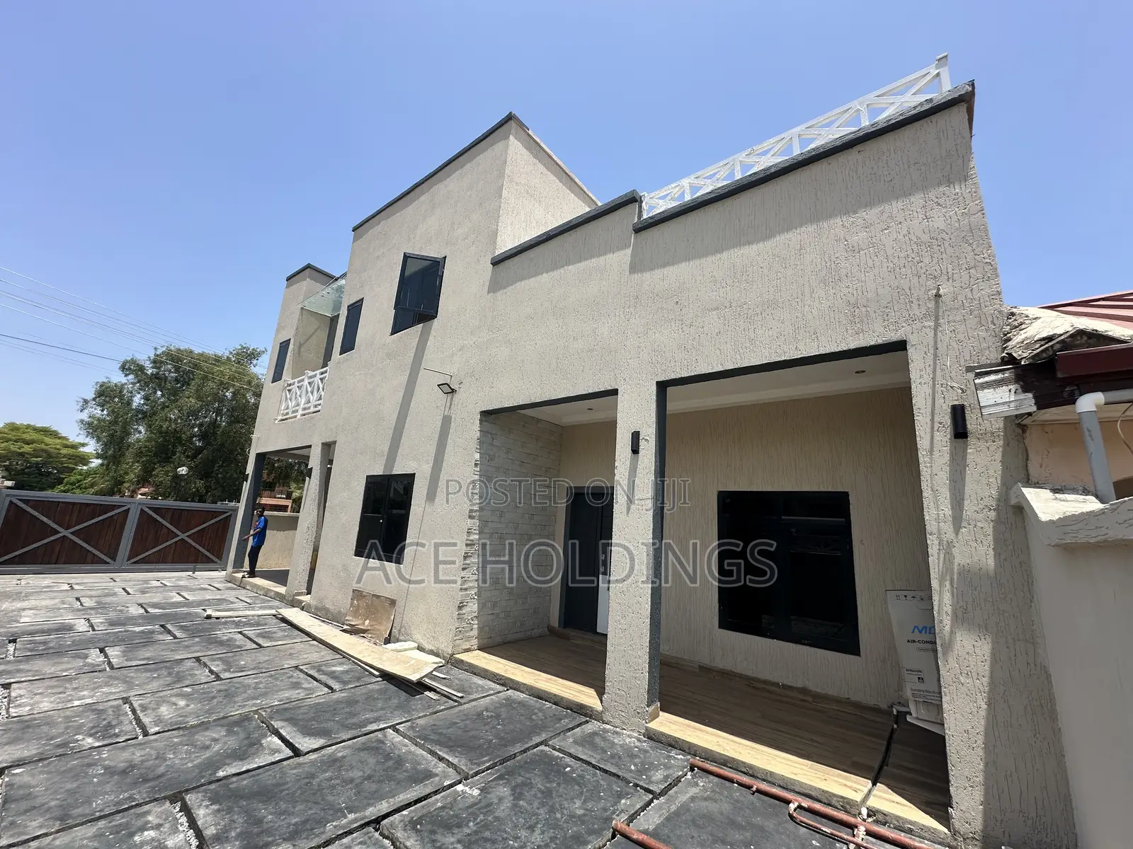 4bdrm Mansion in Trasacco, East Legon for rent