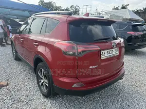 Toyota RAV4 2018 Red