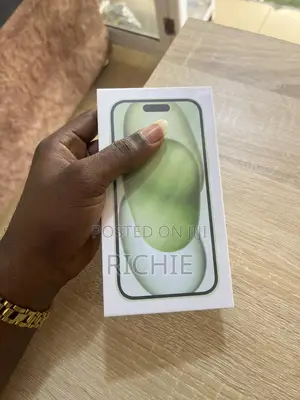 New Apple iPhone 15 128 GB Green