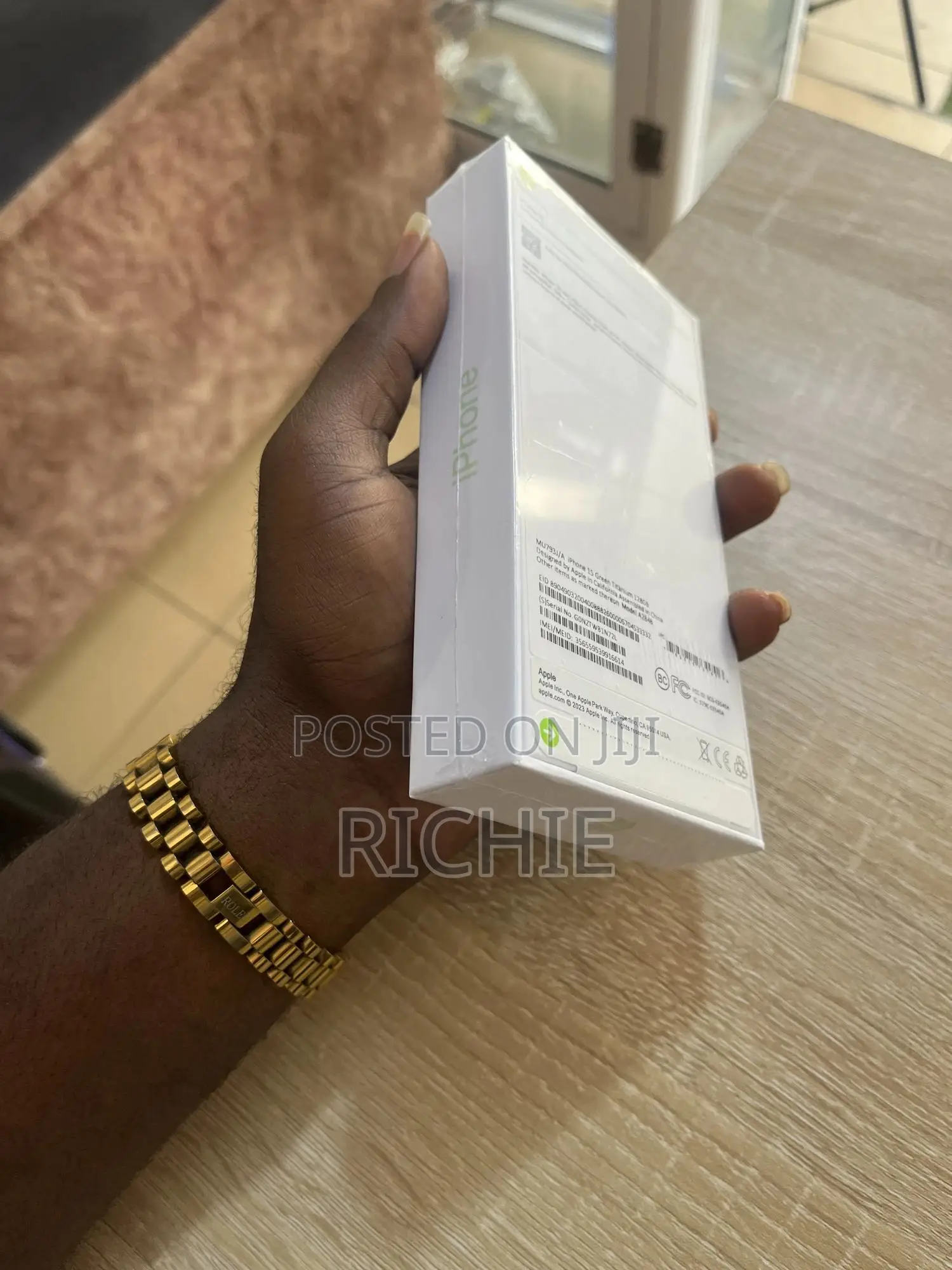 New Apple iPhone 15 128 GB Green