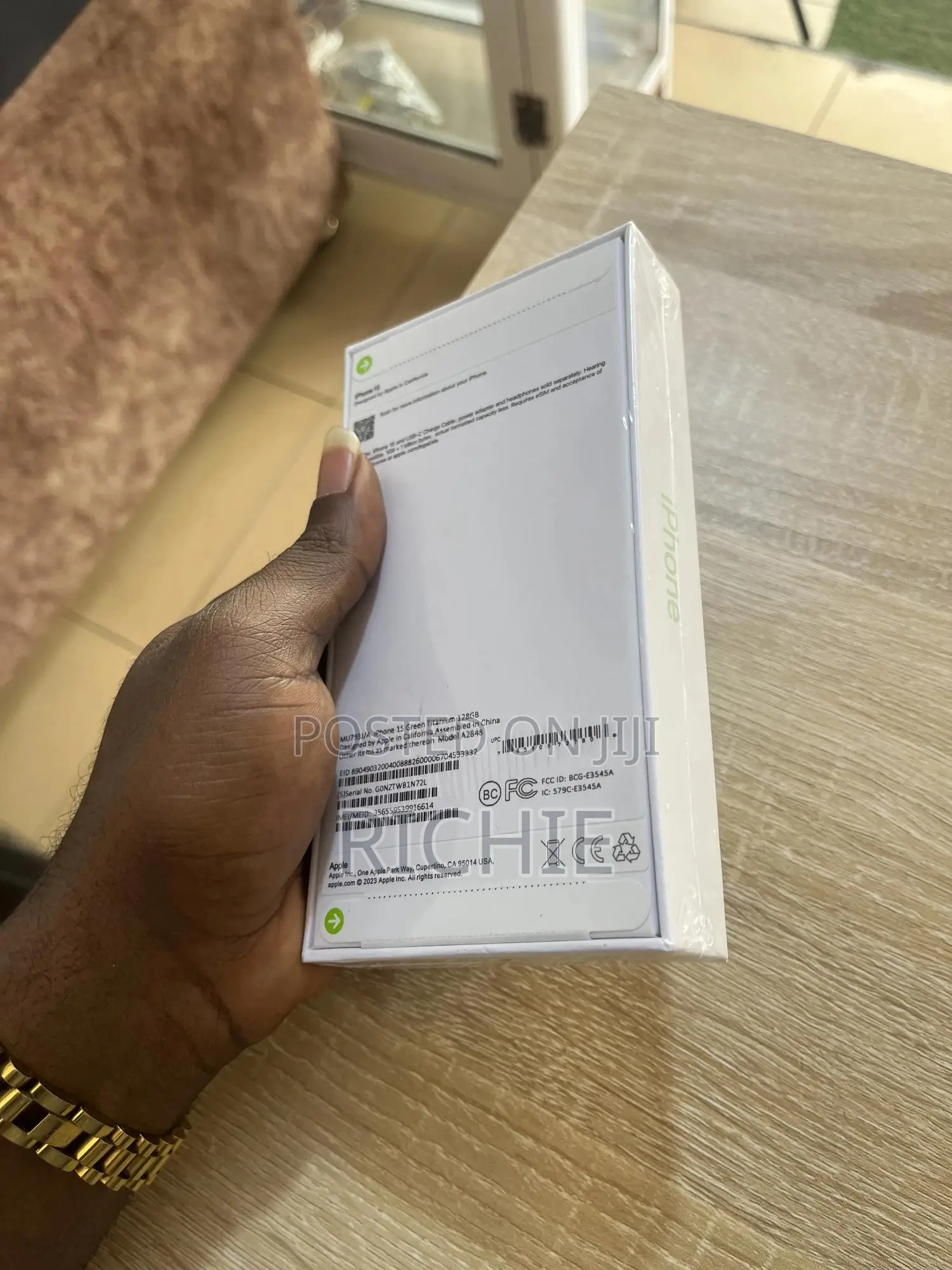 New Apple iPhone 15 128 GB Green
