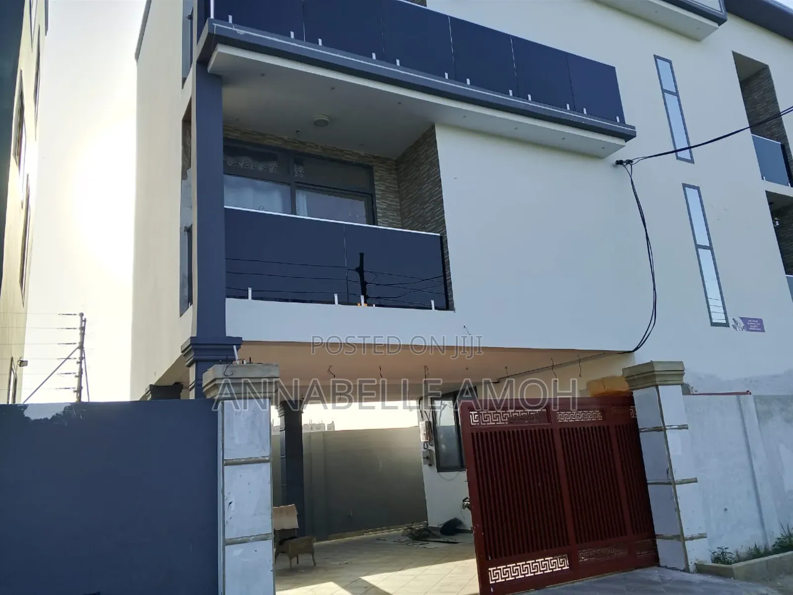 4bdrm House in Bush Road Estate, Accra Metropolitan for sale