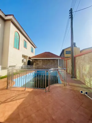 5bdrm House in Dzorwulu for rent