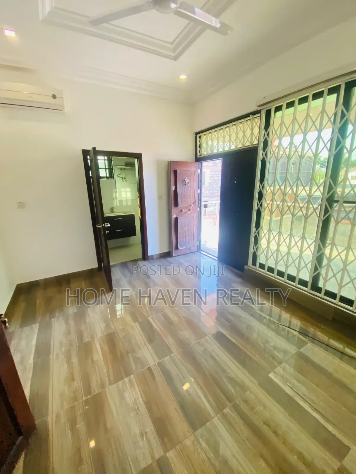 5bdrm House in Dzorwulu for rent