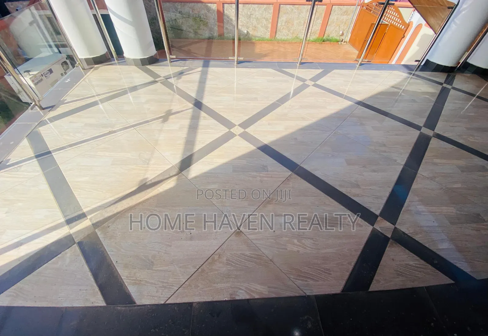 5bdrm House in Dzorwulu for rent