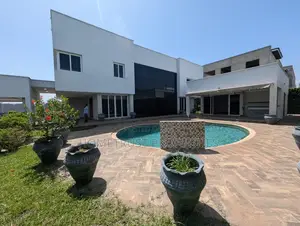 4bdrm Mansion in Airport Hillls for sale