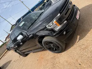 Ford F-150 XL 4x2 SuperCrew Cab Styleside 6.5 ft. box 157 in. WB 2020 Black
