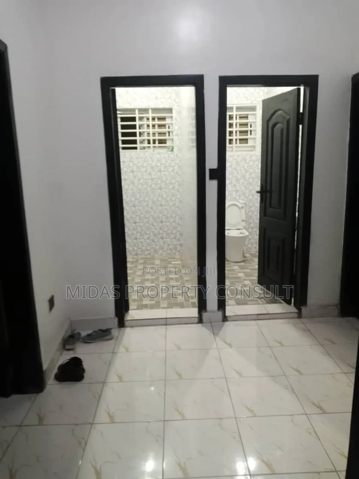 5bdrm House in Akraman, Amasaman for sale
