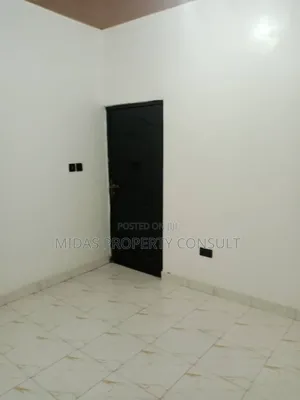 5bdrm House in Akraman, Amasaman for sale