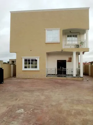 5bdrm House in Akraman, Amasaman for sale