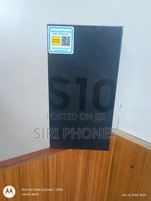 New Samsung Galaxy S10 128 GB Black
