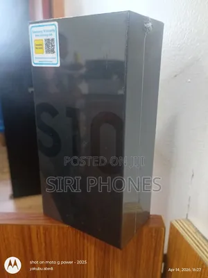 New Samsung Galaxy S10 128 GB Black