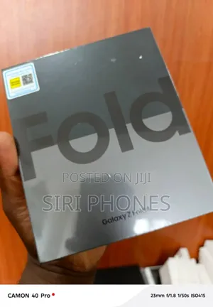 New Samsung Galaxy Z Fold4 256 GB Black