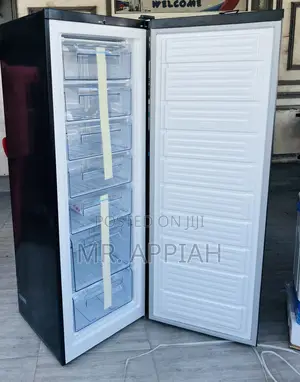 Super Quality Pearl Single Door Upright Standing Freezer(Puf-370) 