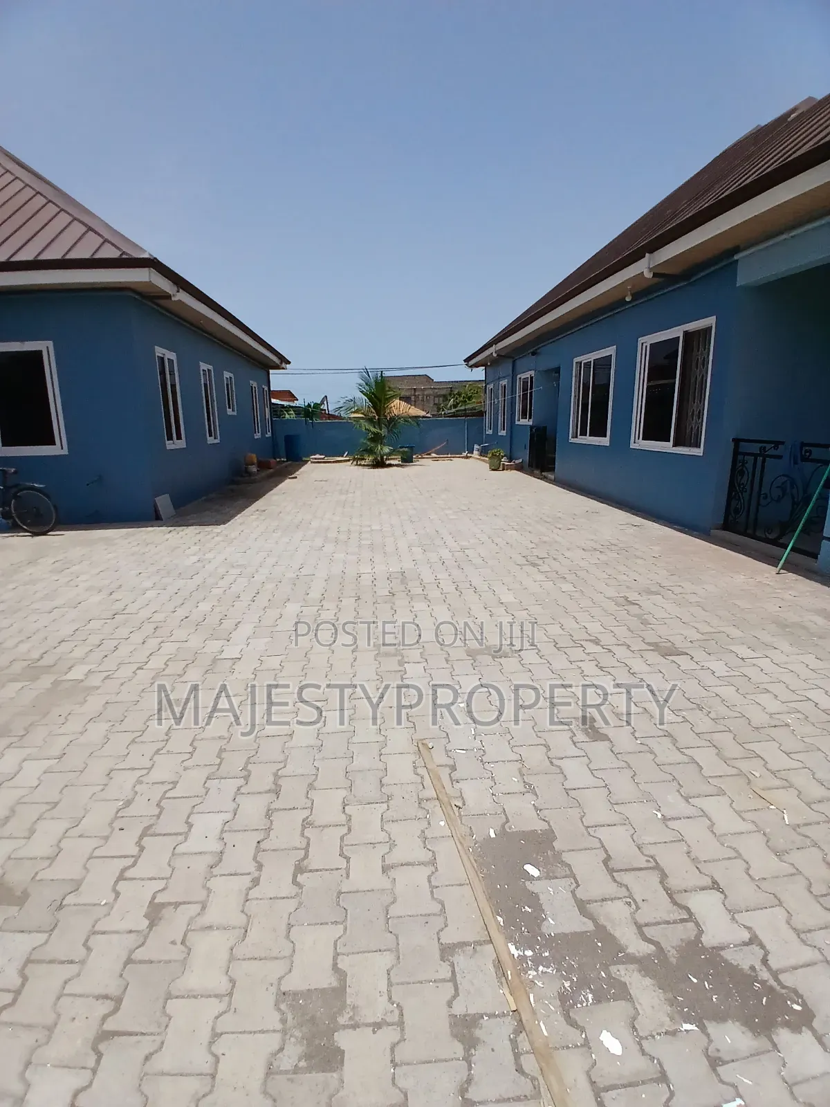 3bdrm Apartment in Okpoegonor, Manet Court for rent