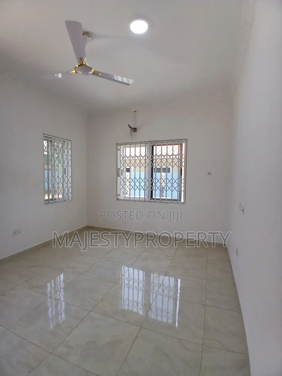 3bdrm Apartment in Okpoegonor, Manet Court for rent