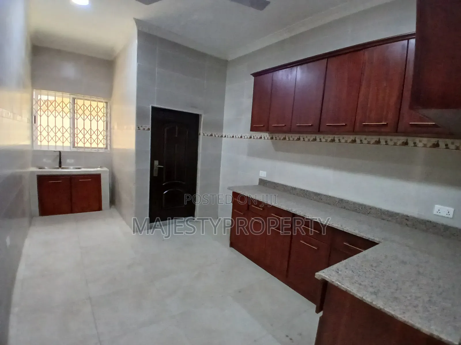 3bdrm House in Okpoegonor, Manet Court for sale