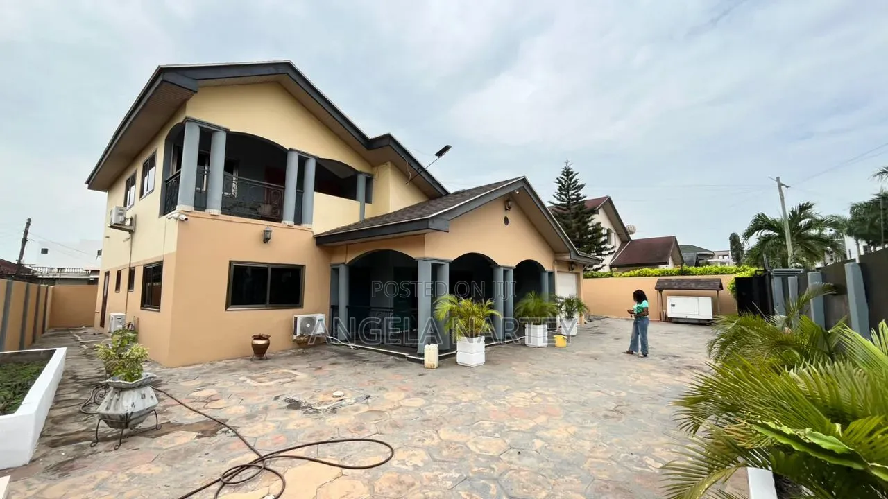 3bdrm House in Ajiriganor, Accra Metropolitan for sale