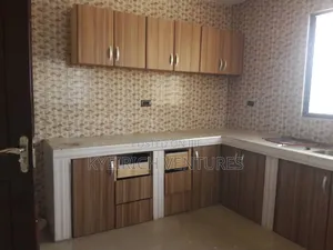 3bdrm Apartment in Dawhenya for rent