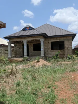 4bdrm House in Free Will Agency, Kumasi Metropolitan for sale