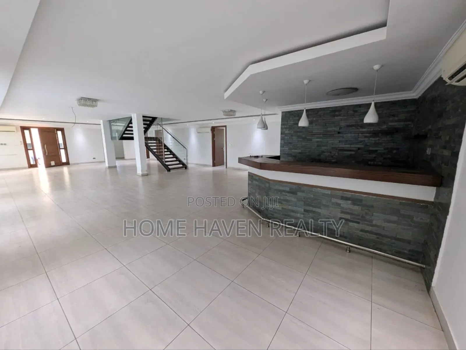 4bdrm House in Airport Hills for sale