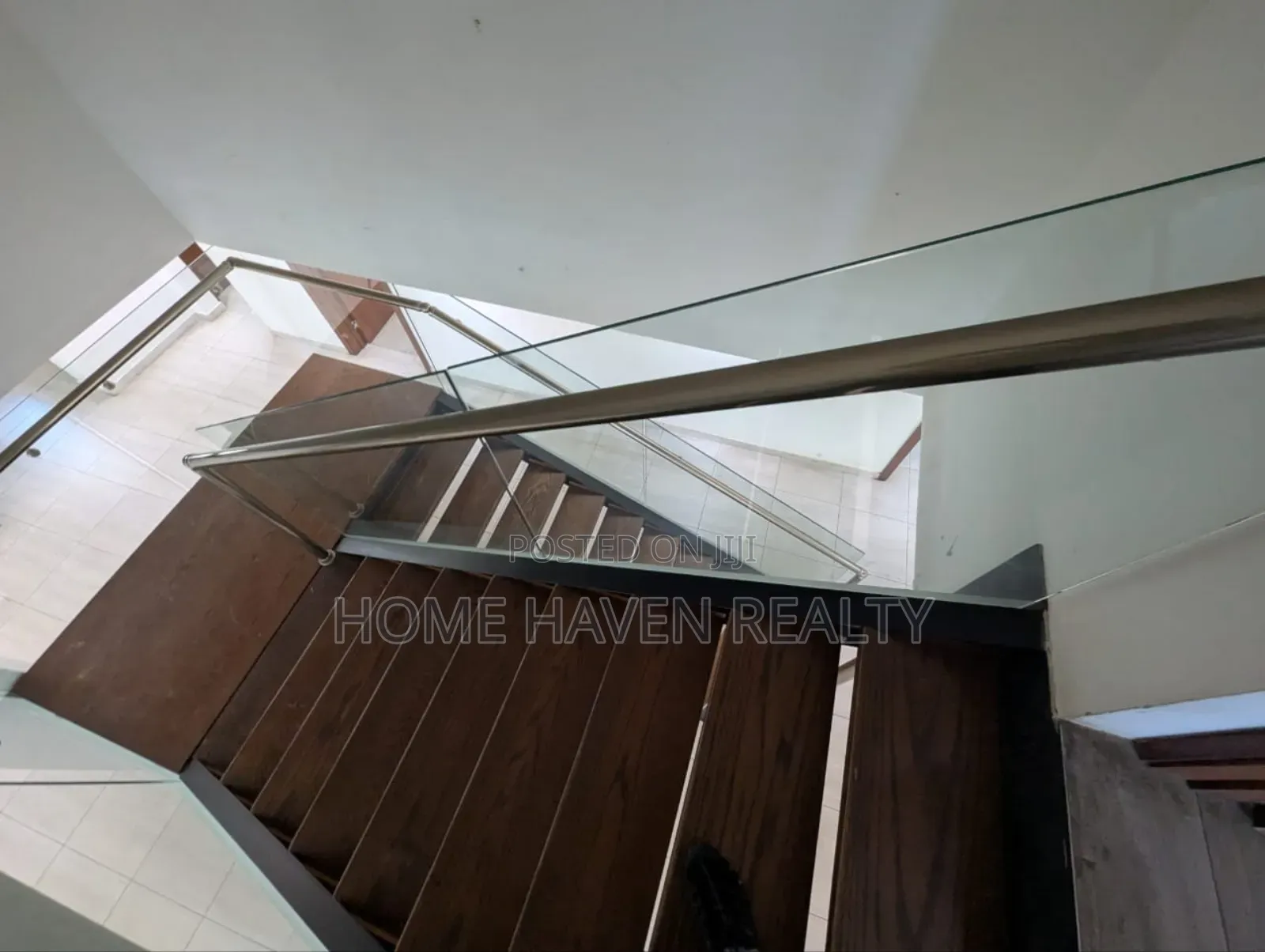 4bdrm House in Airport Hills for sale