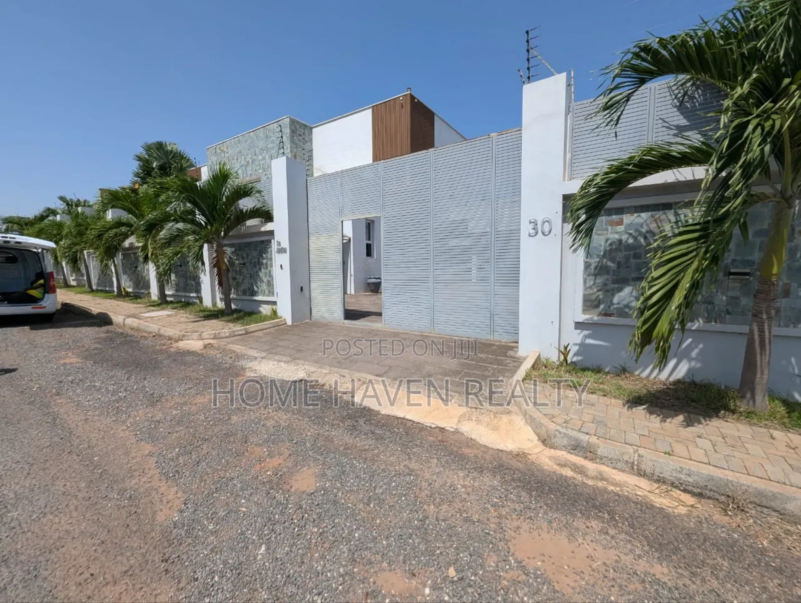 4bdrm House in Airport Hills for sale