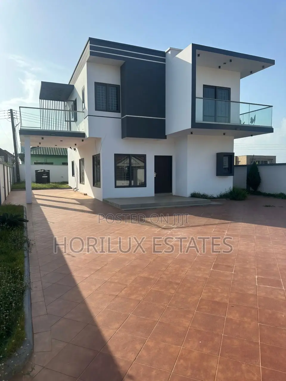 4bdrm Duplex in Tema Com. 25 for sale
