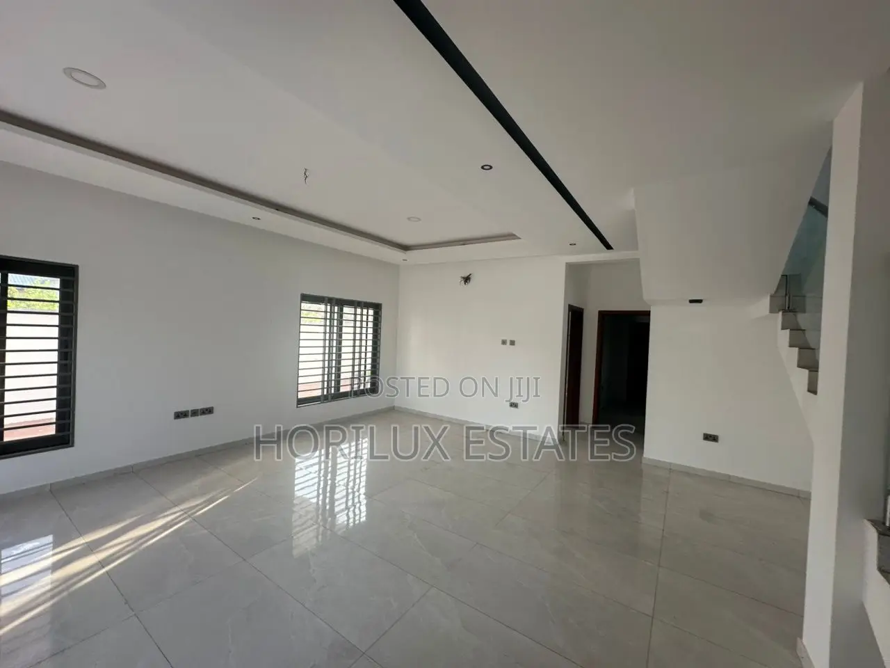 4bdrm Duplex in Tema Com. 25 for sale