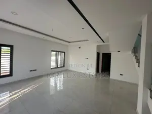 4bdrm Duplex in Tema Com. 25 for sale