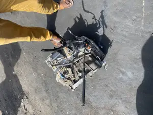 Toyota Corolla/ Matrix Gearbox 5pins