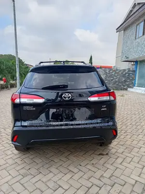 Toyota Corolla Cross LE 4WD 2024 Black