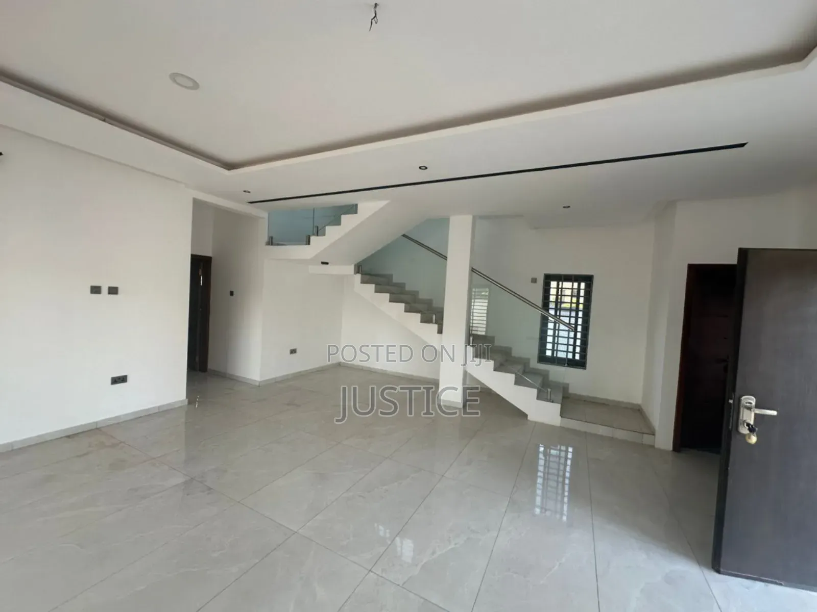 4bdrm House in C25 Tema, Community 25 for sale