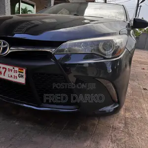 Toyota Camry SE 4dr Sedan (2.5L 4cyl 6A) 2015