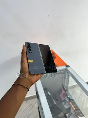 New Samsung Galaxy Z Fold4 256 GB Gray