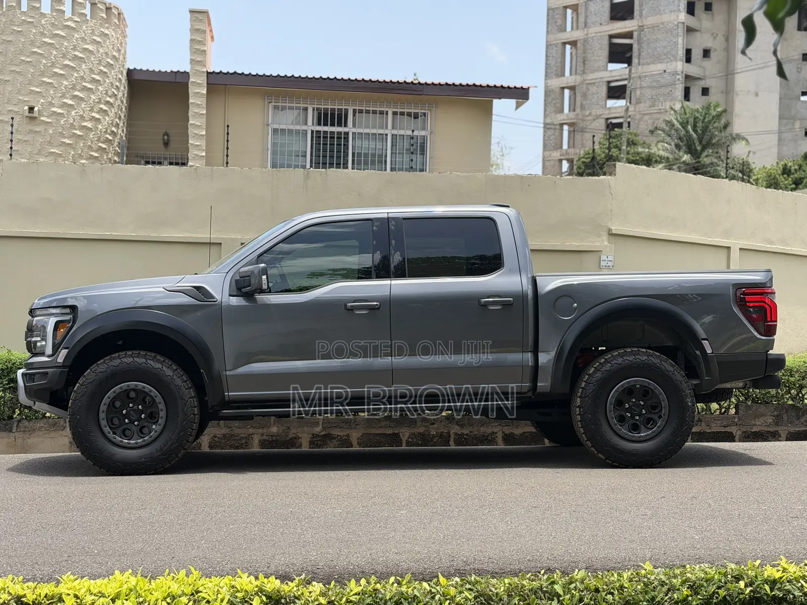 New Ford F-150 Raptor 4WD SuperCrew 5.5' Box 2025 Gray