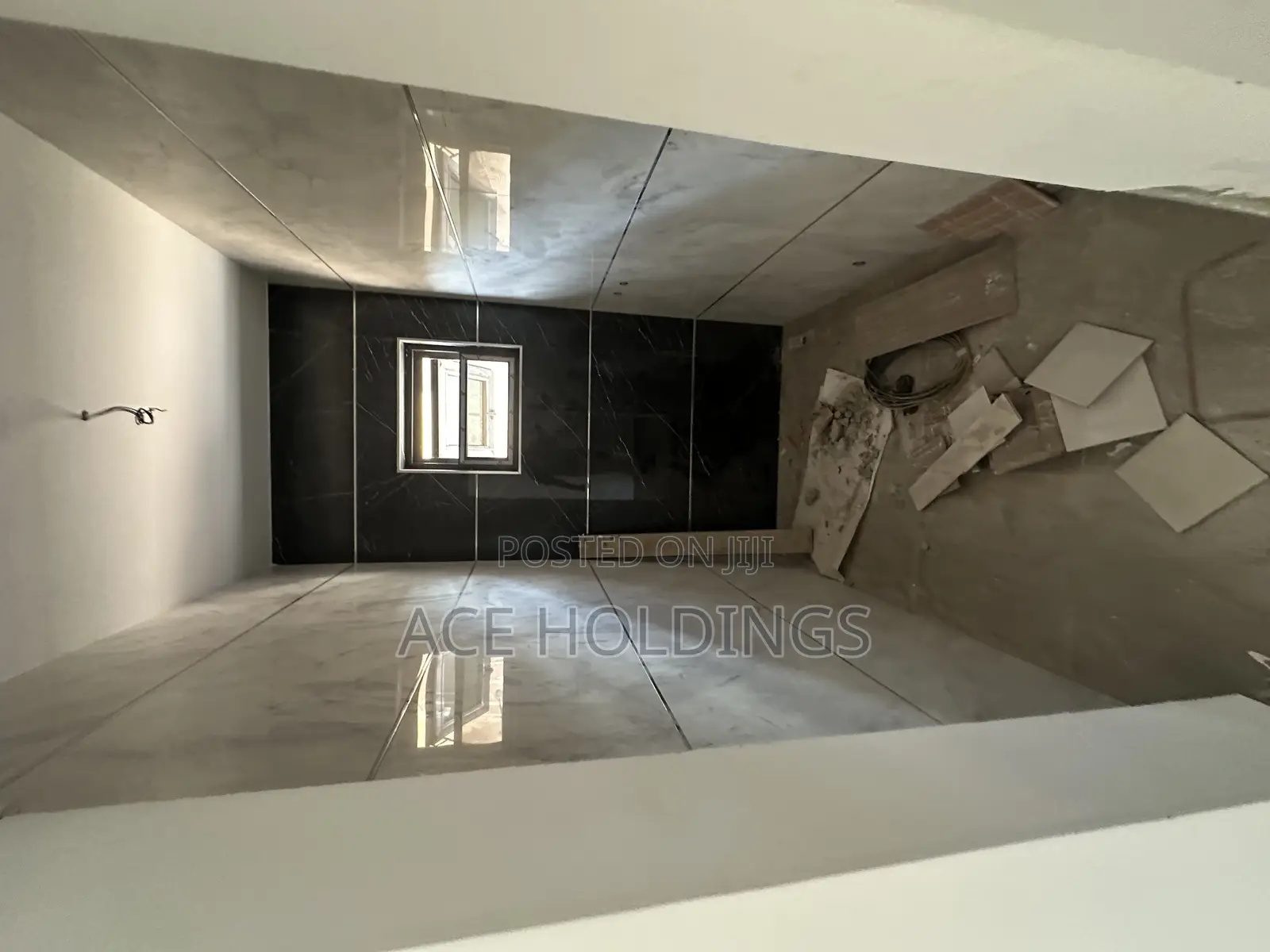 5bdrm Mansion in East Legon for sale