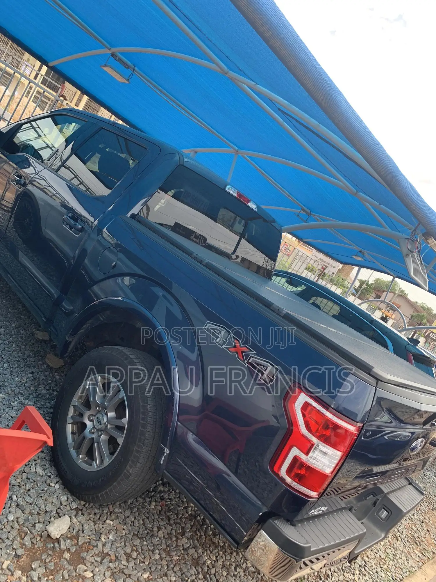 Ford F-150 Lariat 4x4 SuperCrew Cab Styleside 5.5 ft. box 145 in. WB