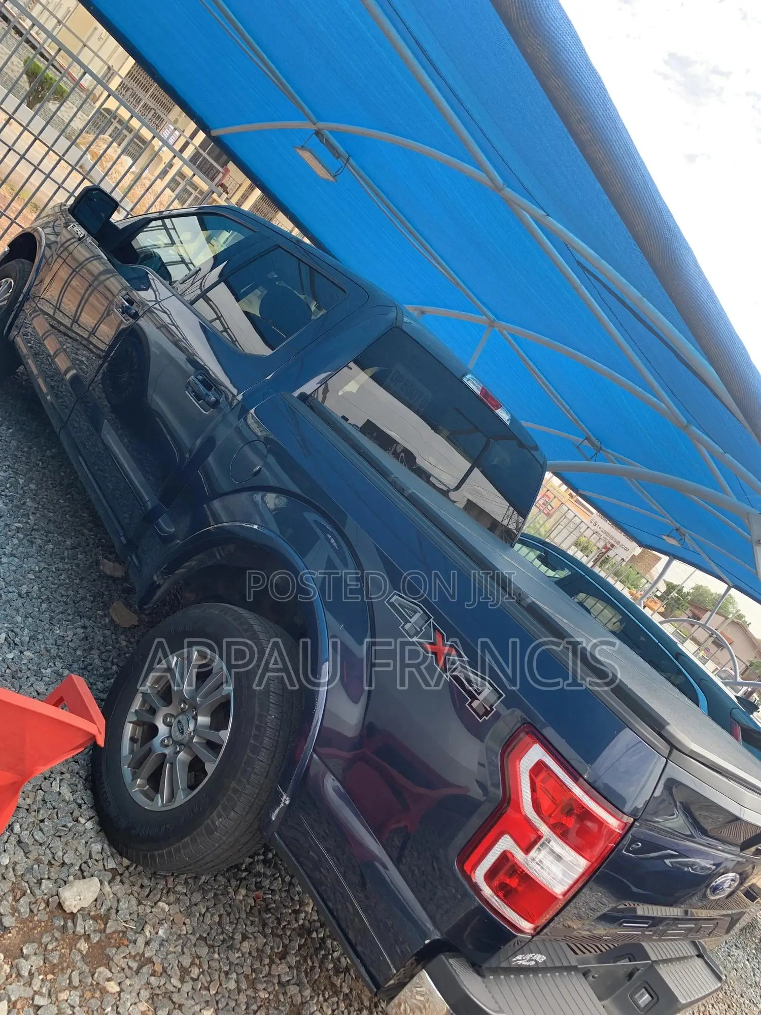 Ford F-150 Lariat 4x4 SuperCrew Cab Styleside 5.5 ft. box 145 in. WB