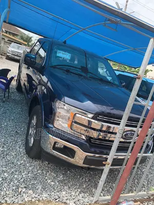 Ford F-150 Lariat 4x4 SuperCrew Cab Styleside 5.5 ft. box 145 in. WB