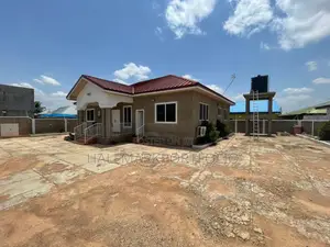 3bdrm House in Ashaley Botwe School for rent