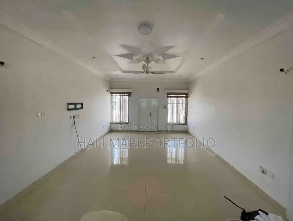 3bdrm House in Ashaley Botwe School for rent