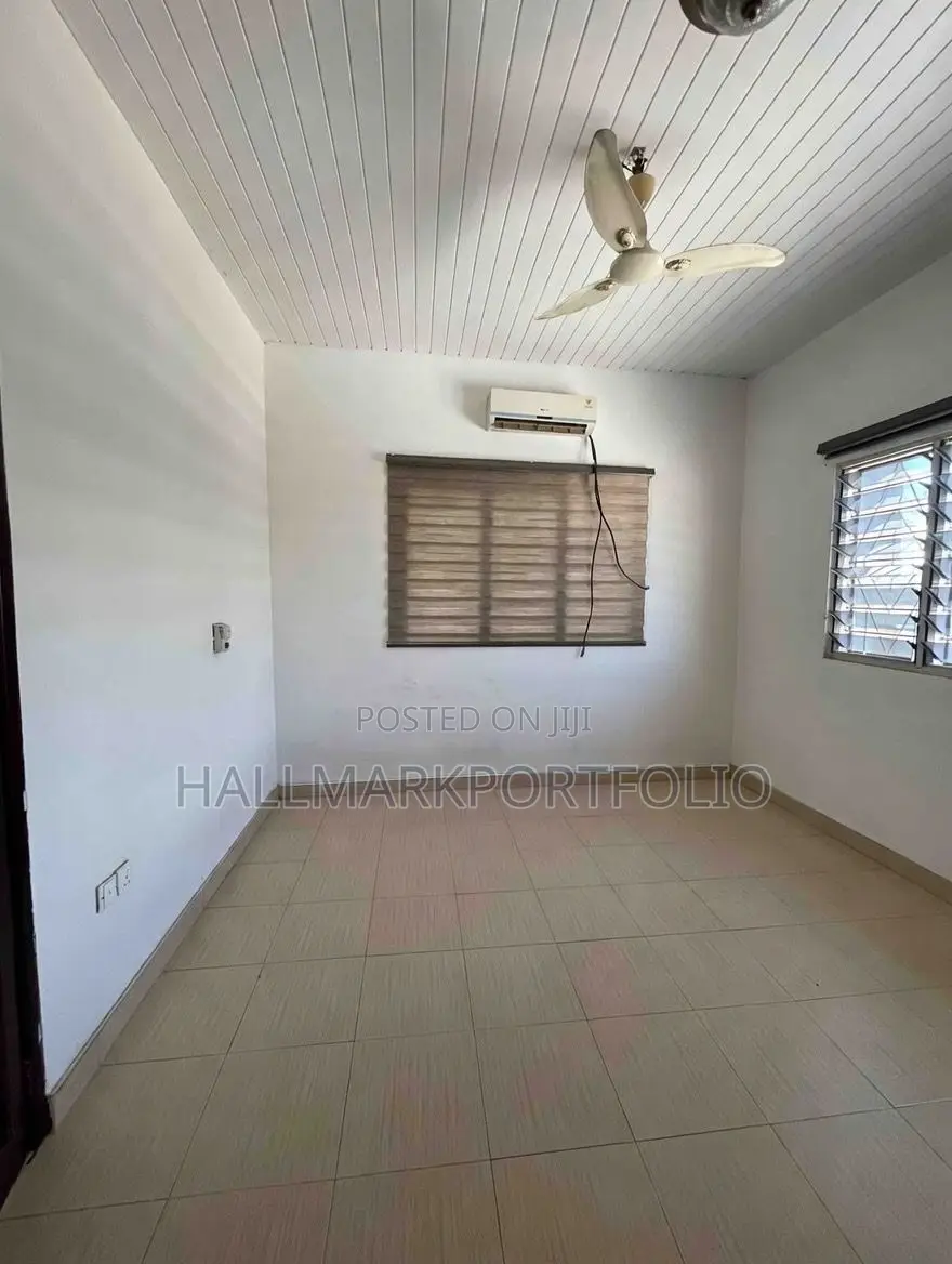 3bdrm House in Ashaley Botwe School for rent