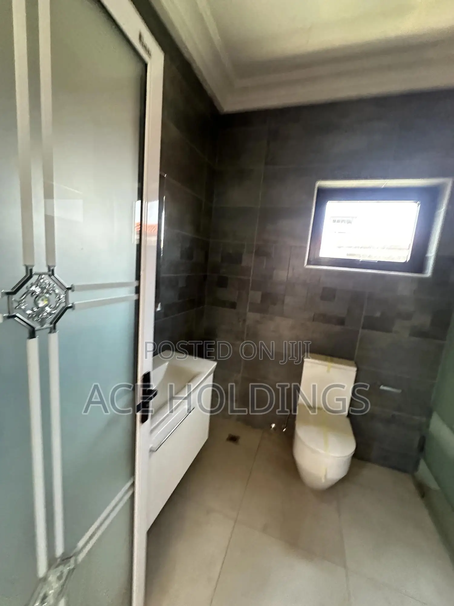 4bdrm Mansion in Trasacco, East Legon for rent