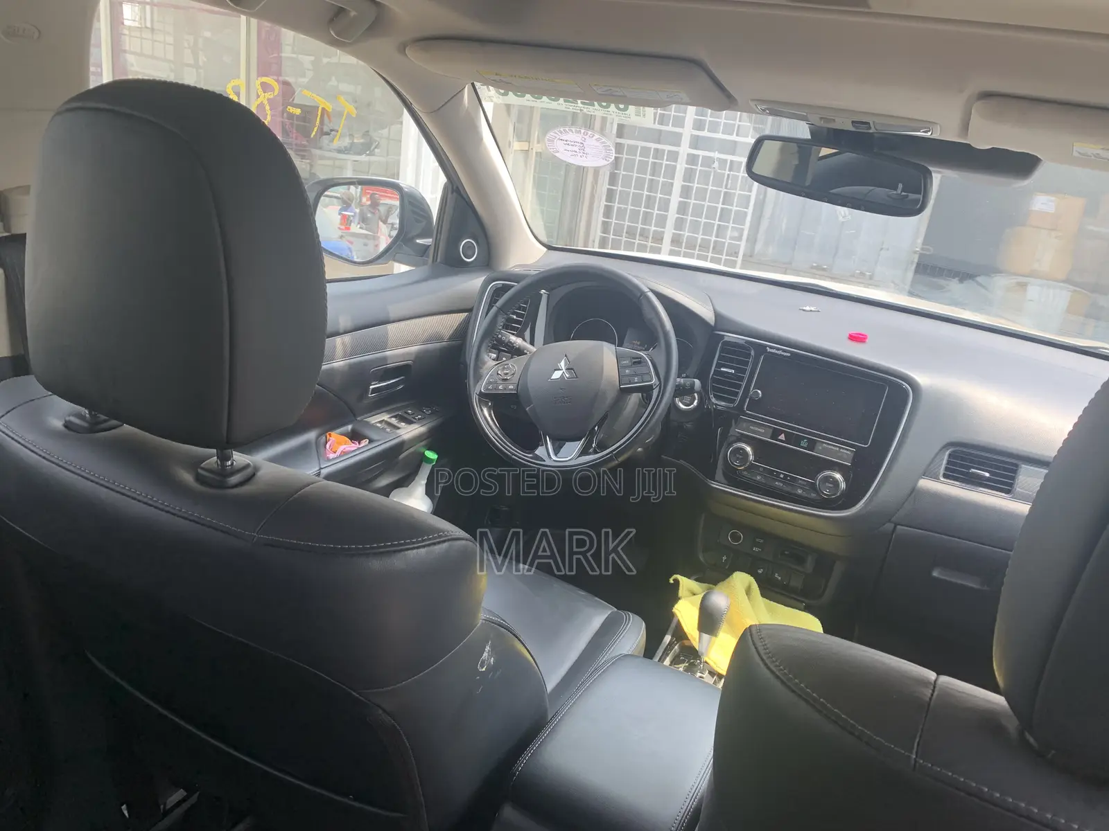 Mitsubishi Outlander 2019 White